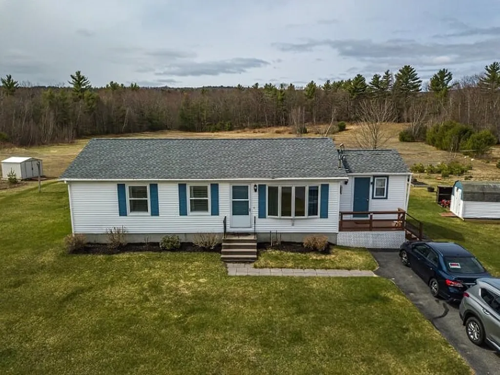 22 Drew Road New Durham NH 03855