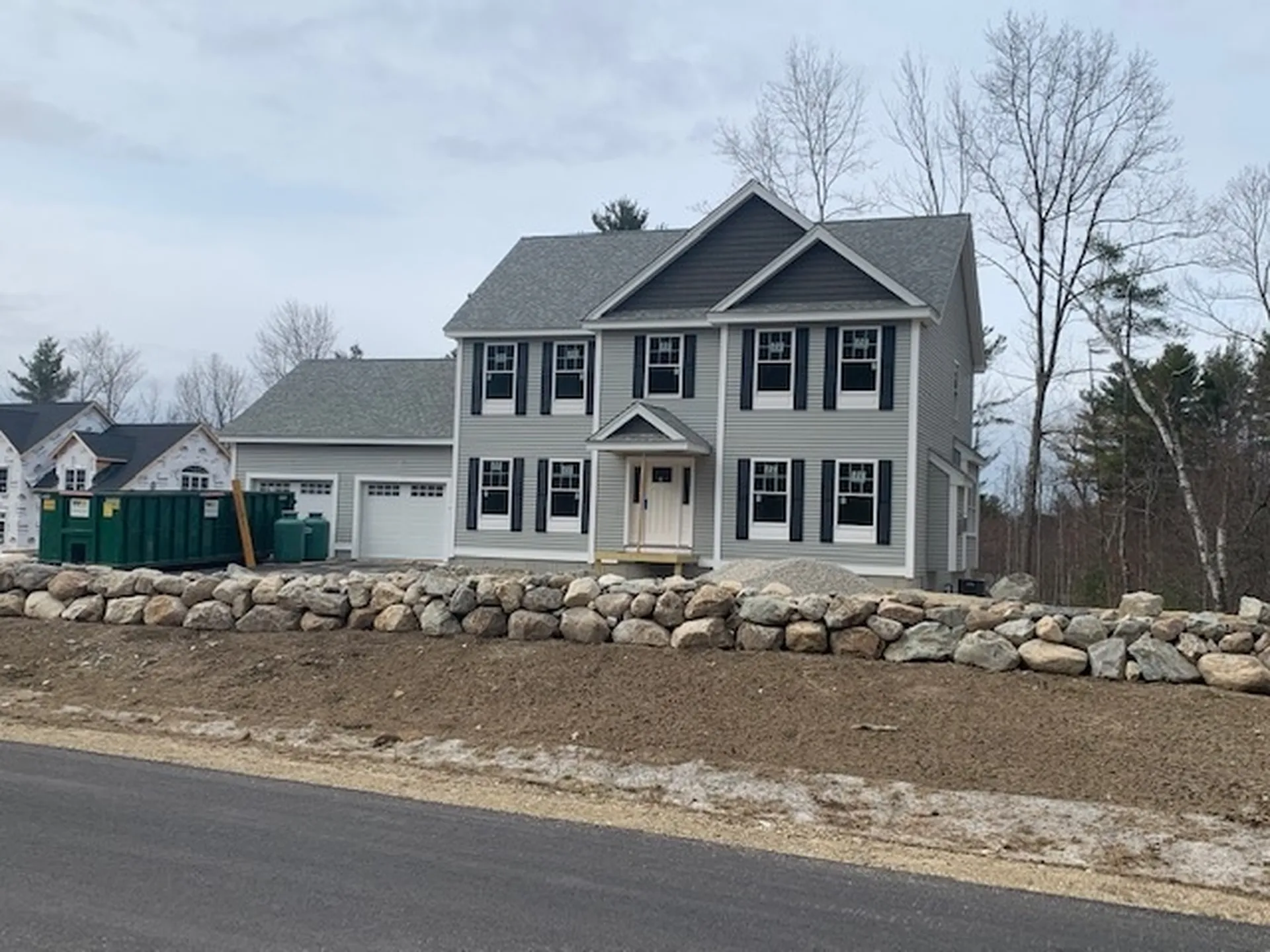 2 Farm Meadows Lane Londonderry NH 03053