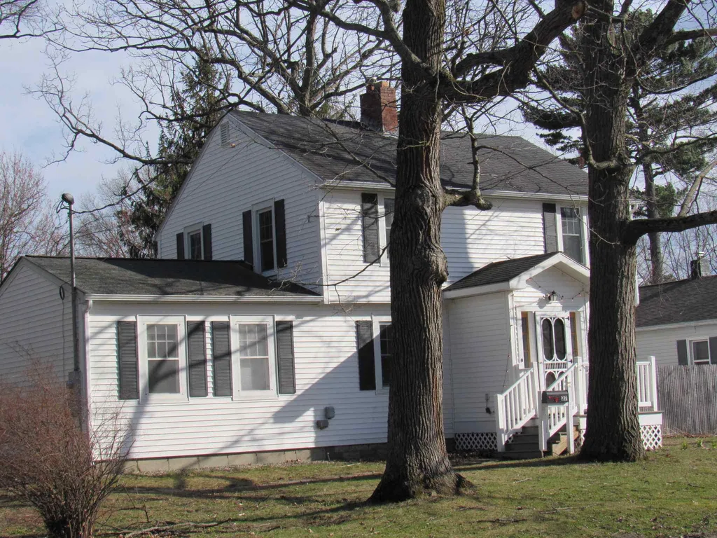 27 Staniford Road Burlington VT 05408