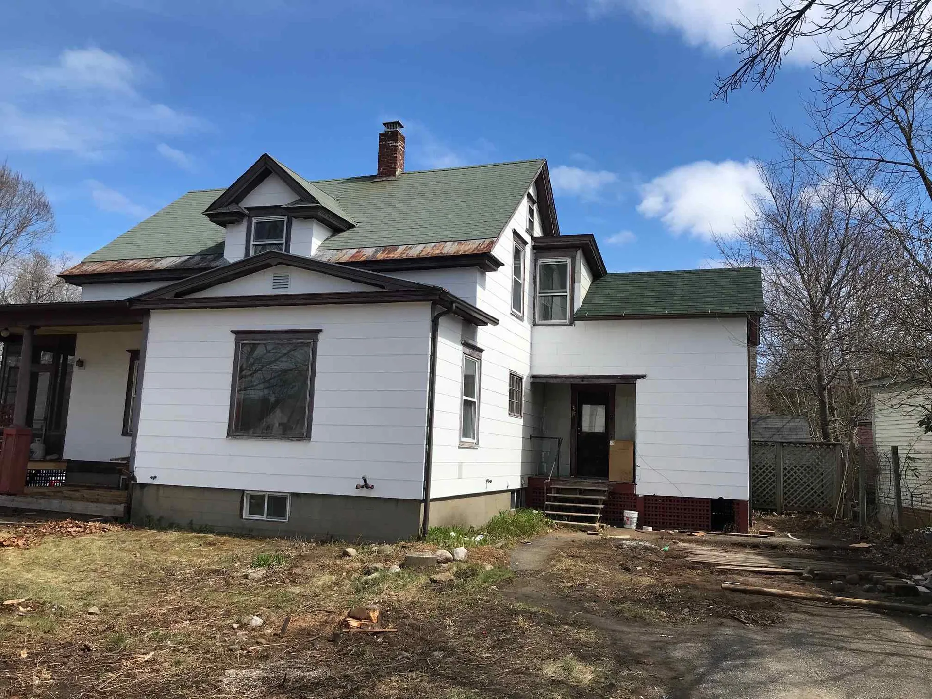 7 Joliet Street Laconia NH 03246