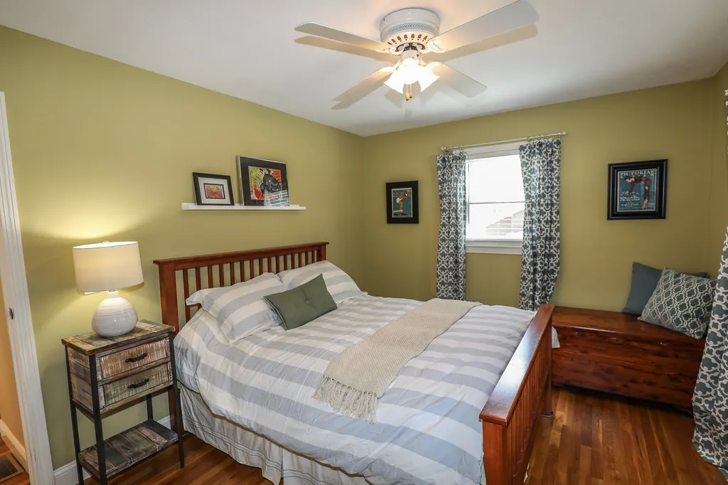 105 Oak Hill Avenue Manchester NH 03104