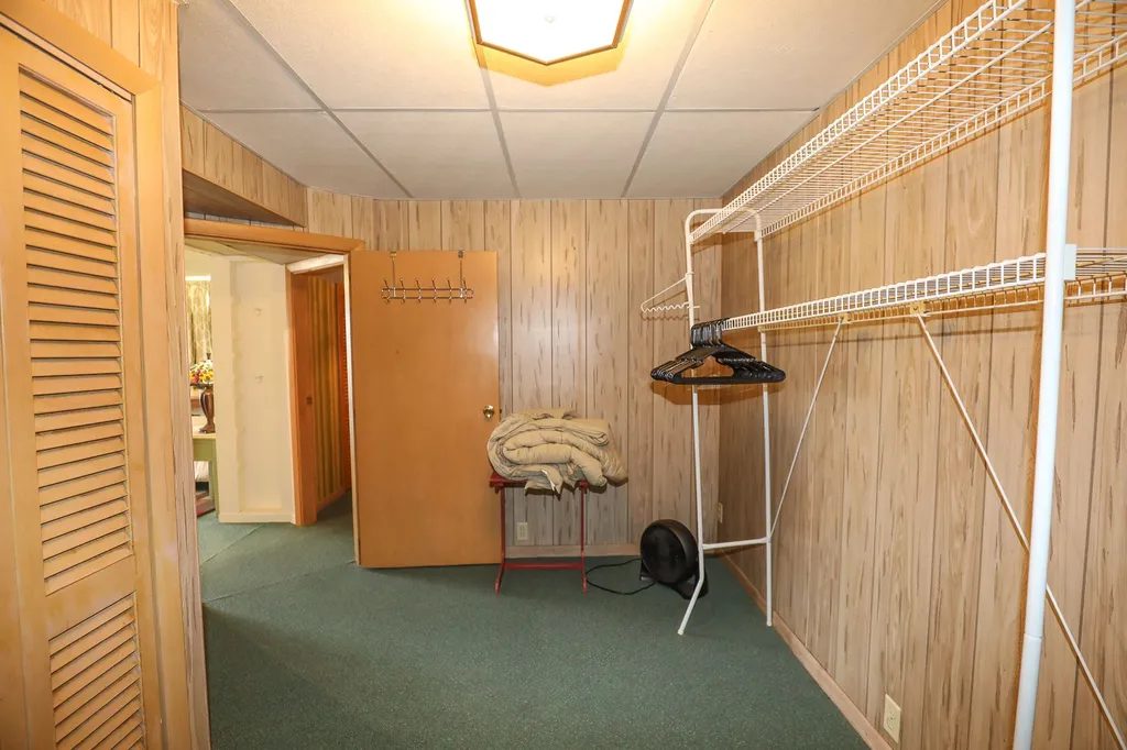 105 Oak Hill Avenue Manchester NH 03104