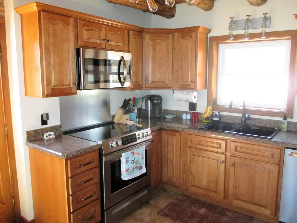 100 Meaderboro Road Rochester NH 03867
