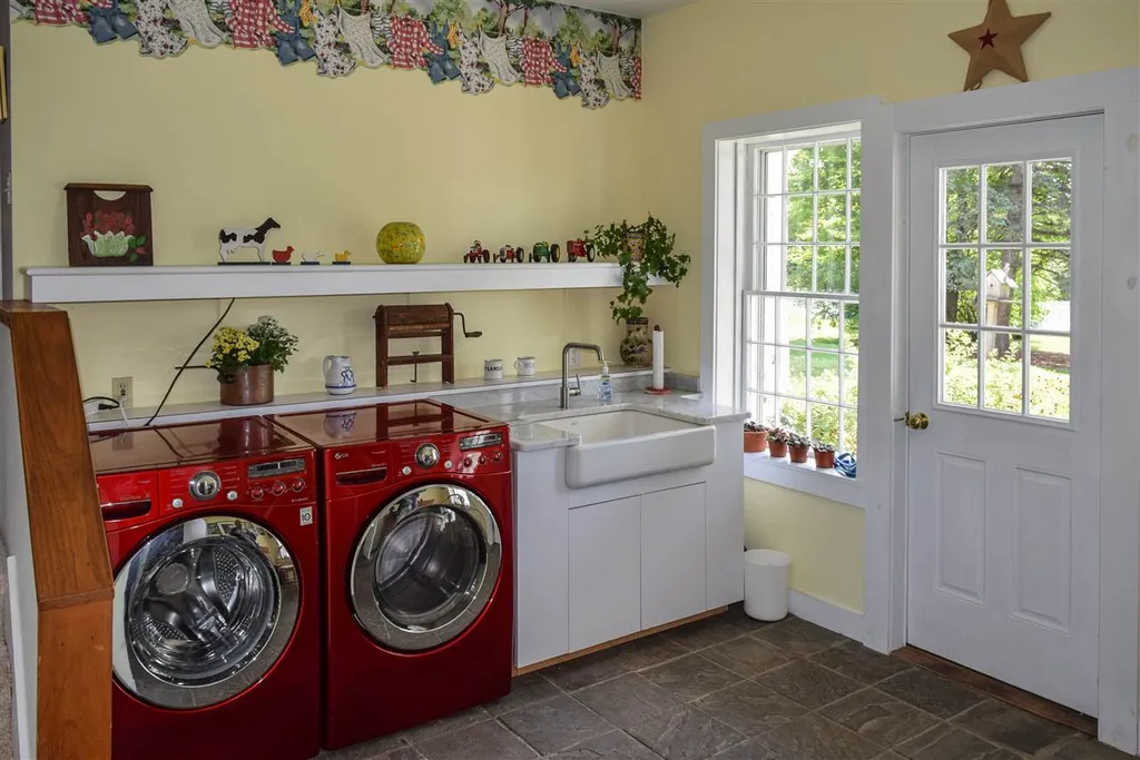205 Crown Point Road Bridport VT 05734
