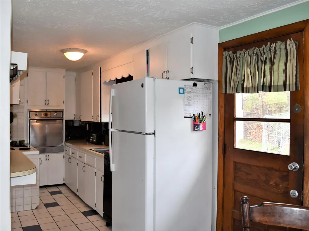 5 Memorial Street Northfield NH 03276