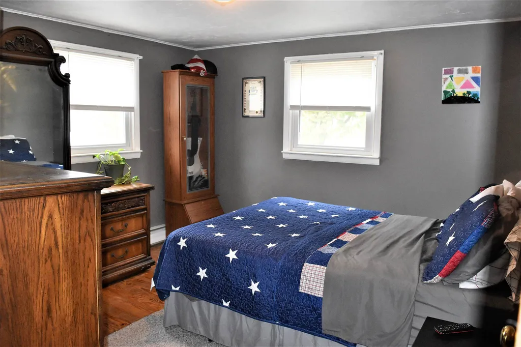 5 Memorial Street Northfield NH 03276