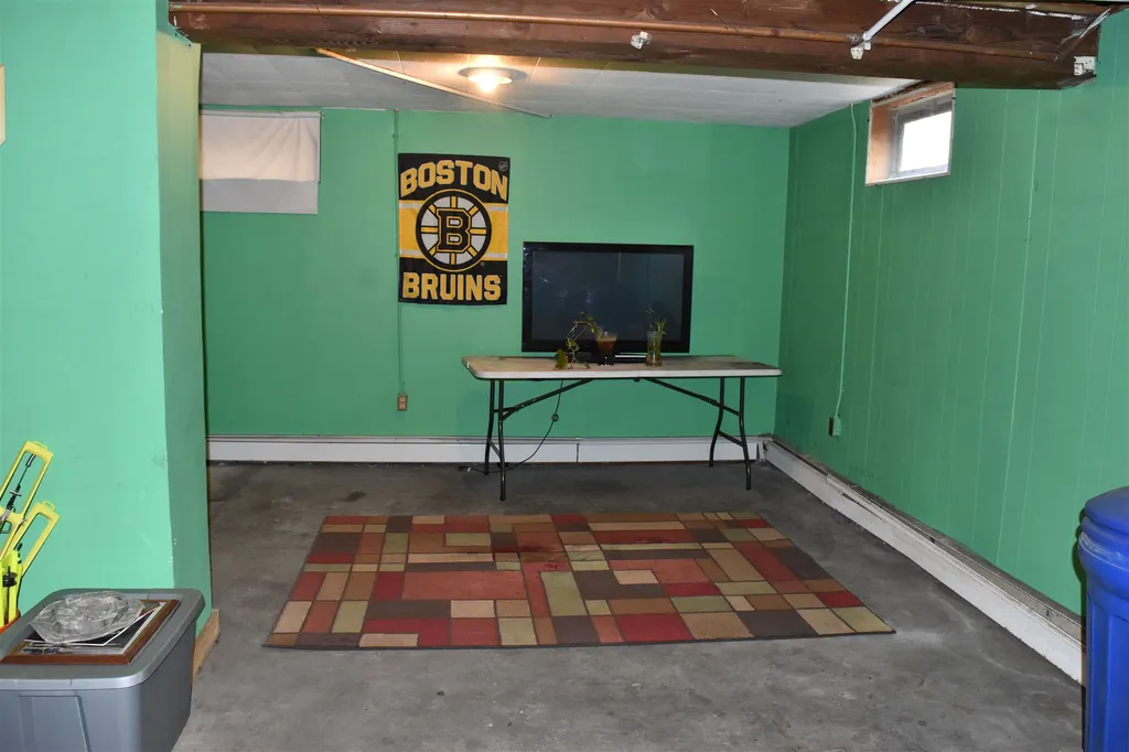 5 Memorial Street Northfield NH 03276