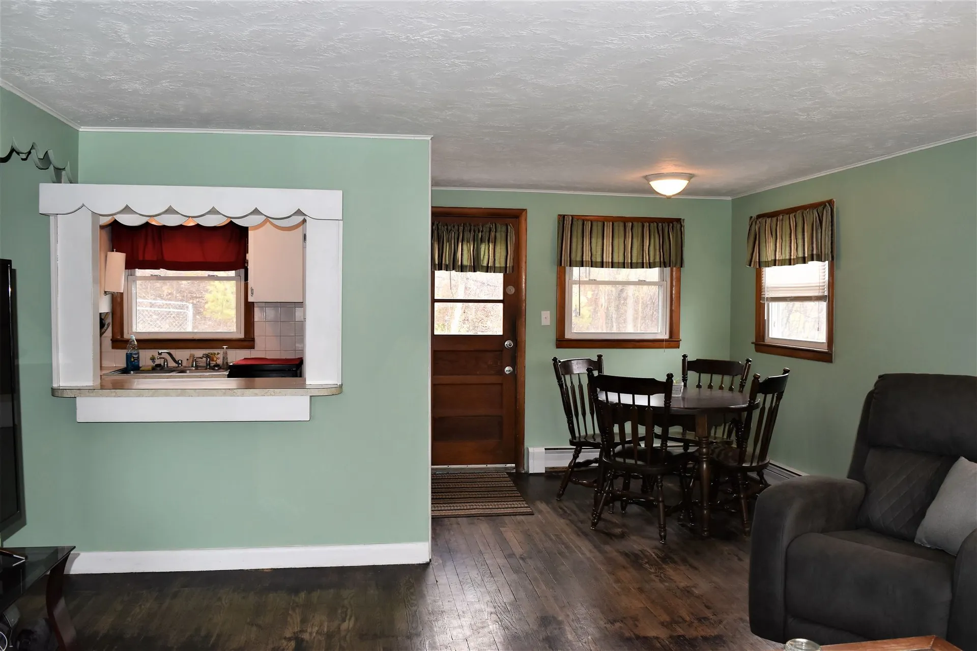 5 Memorial Street Northfield NH 03276