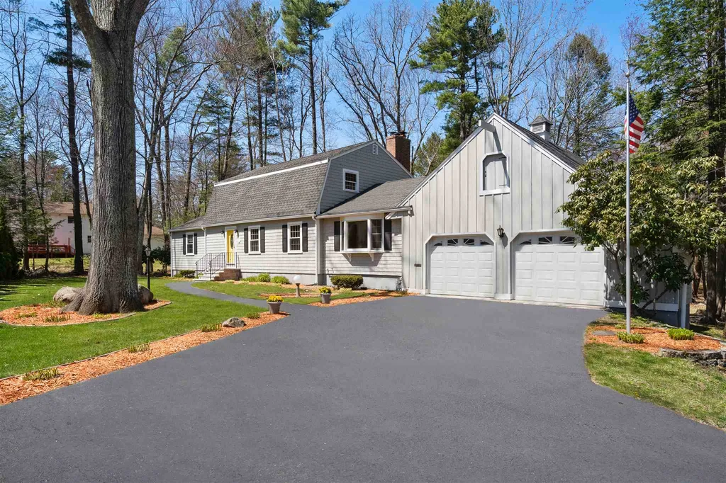 15 Heather Lane Hampton NH 03842