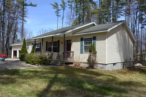 6 Dove Street Wolfeboro NH 03894