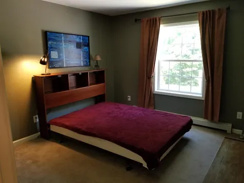 6 Dove Street Wolfeboro NH 03894