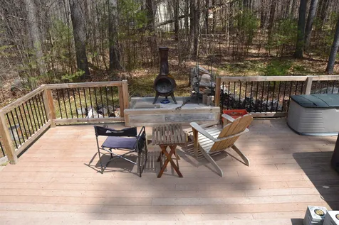 6 Dove Street Wolfeboro NH 03894
