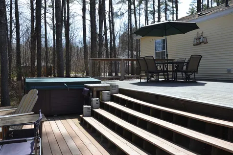 6 Dove Street Wolfeboro NH 03894
