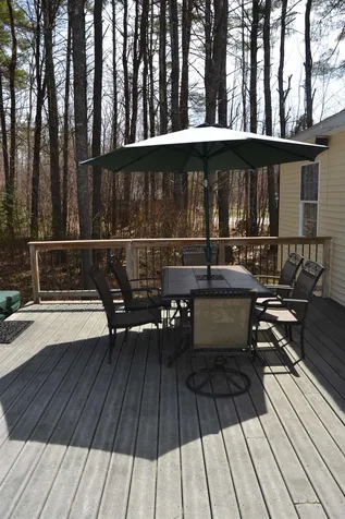 6 Dove Street Wolfeboro NH 03894