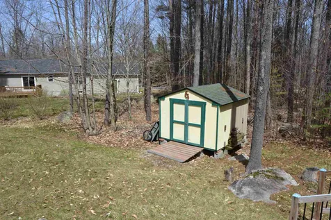 6 Dove Street Wolfeboro NH 03894