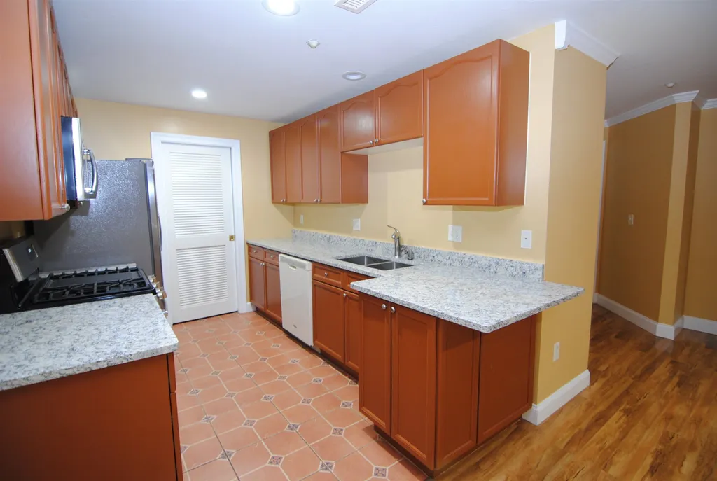 3-112 Maple Ridge Drive Merrimack NH 03054
