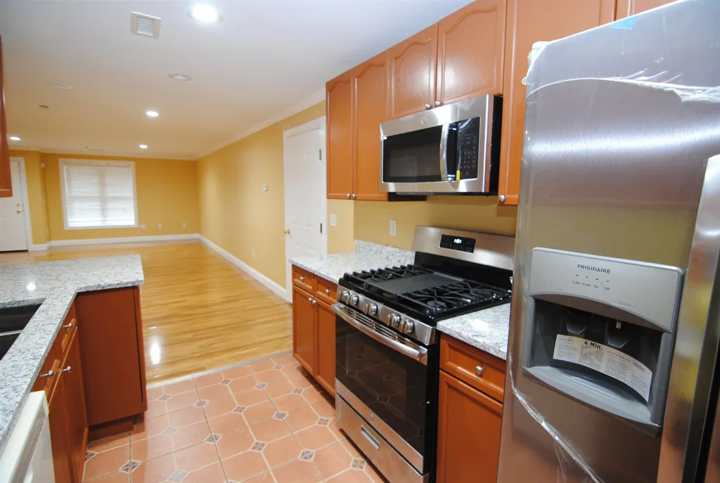 3-112 Maple Ridge Drive Merrimack NH 03054