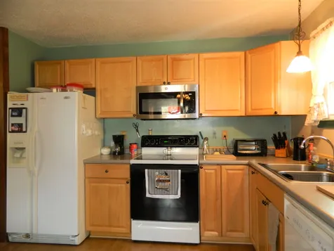 185 Summit Street Franklin NH 03235