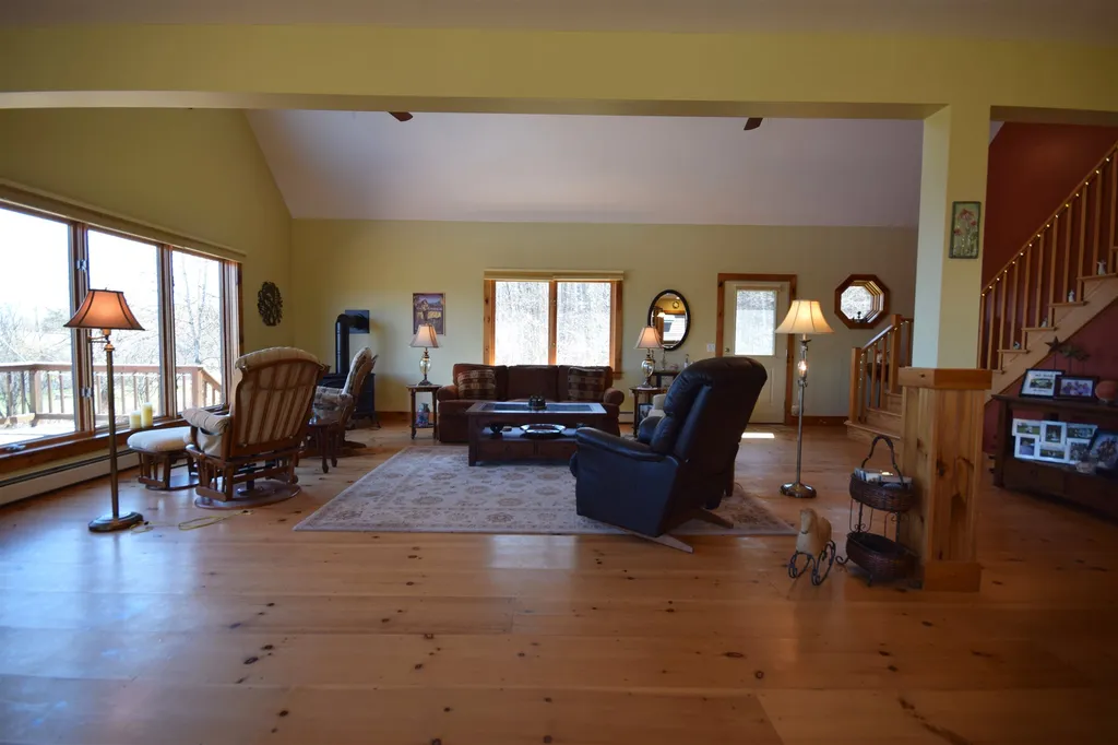 275 Lilac Knoll Richmond VT 05477