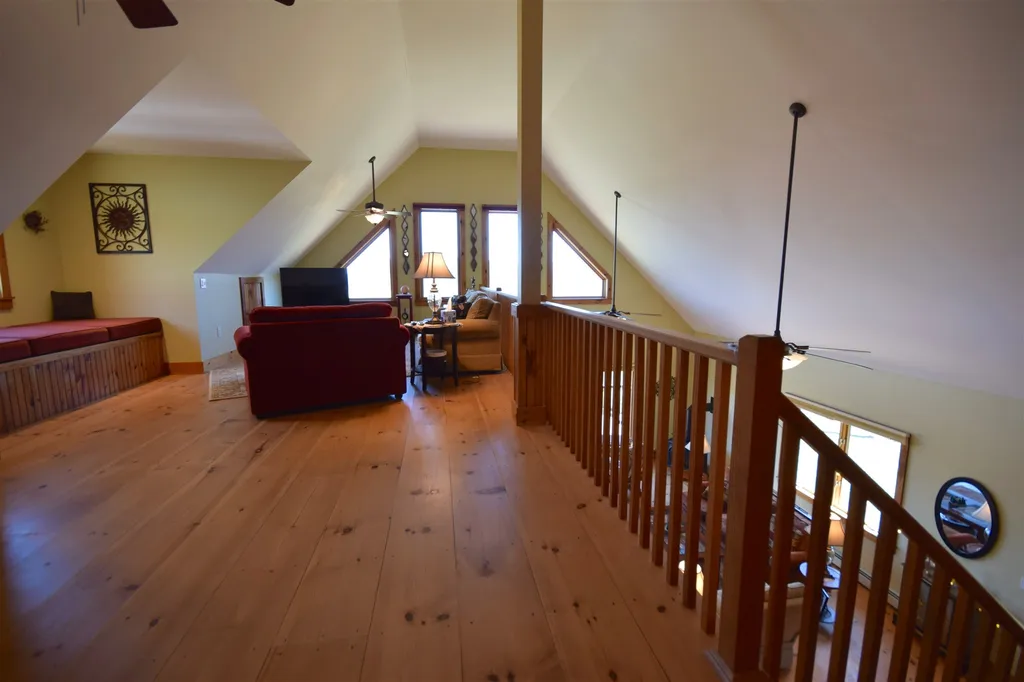 275 Lilac Knoll Richmond VT 05477