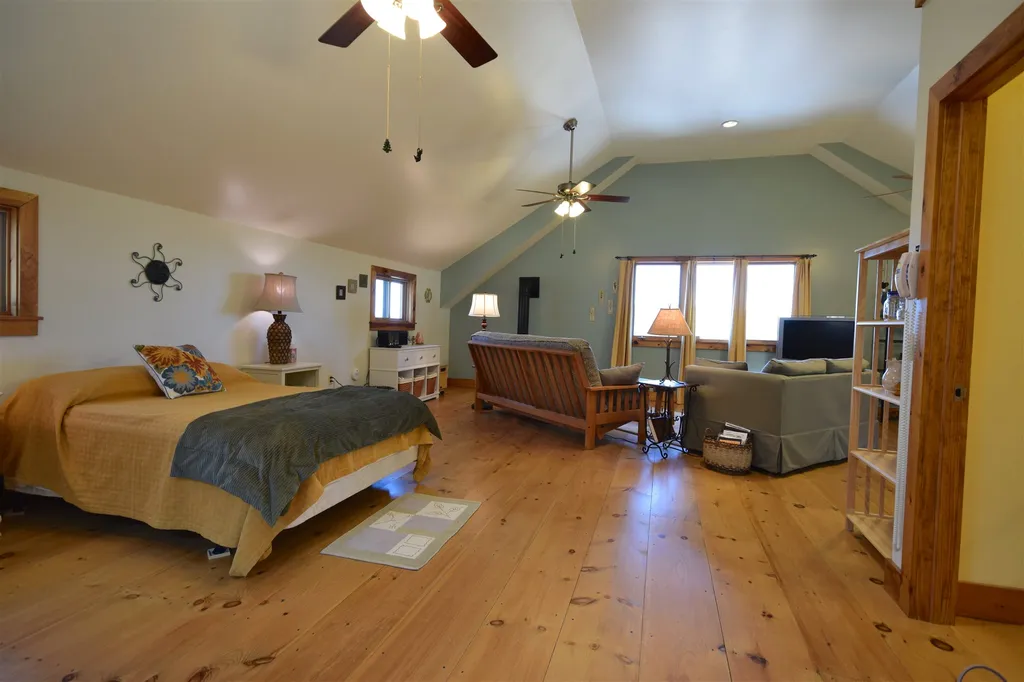 275 Lilac Knoll Richmond VT 05477