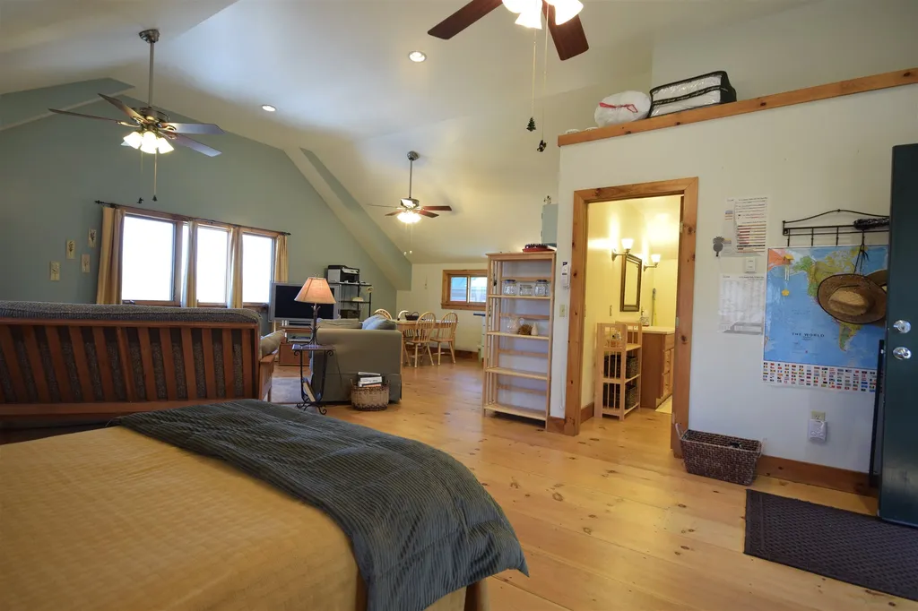 275 Lilac Knoll Richmond VT 05477