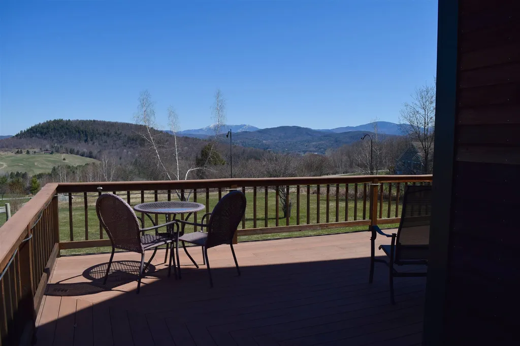 275 Lilac Knoll Richmond VT 05477