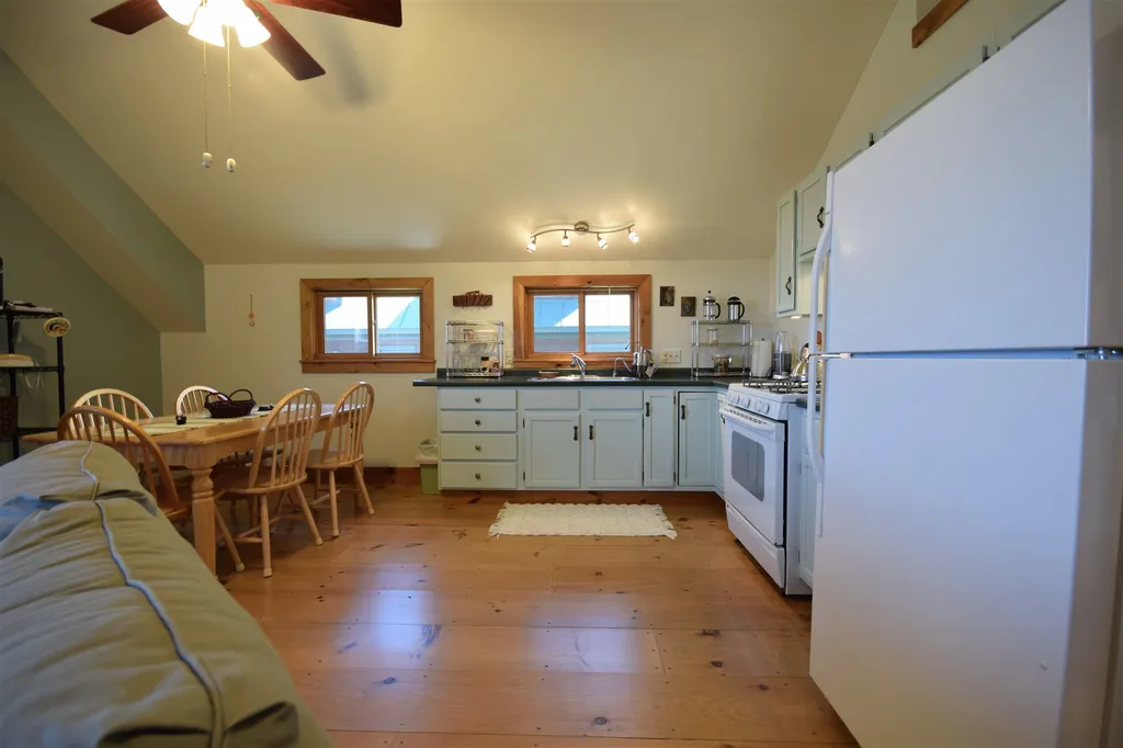 275 Lilac Knoll Richmond VT 05477