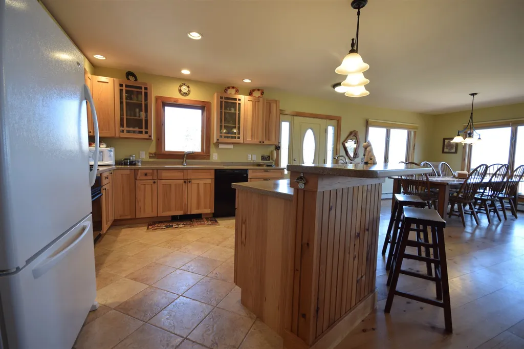 275 Lilac Knoll Richmond VT 05477
