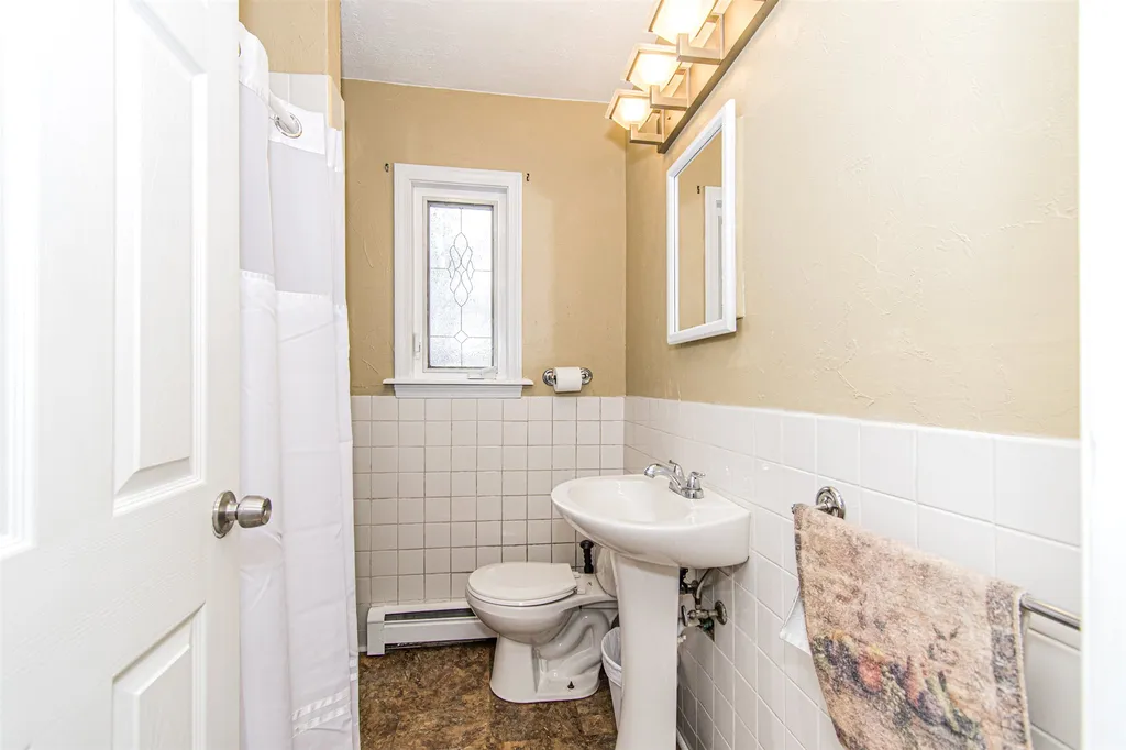 548 Sixth Street Dover NH 03820