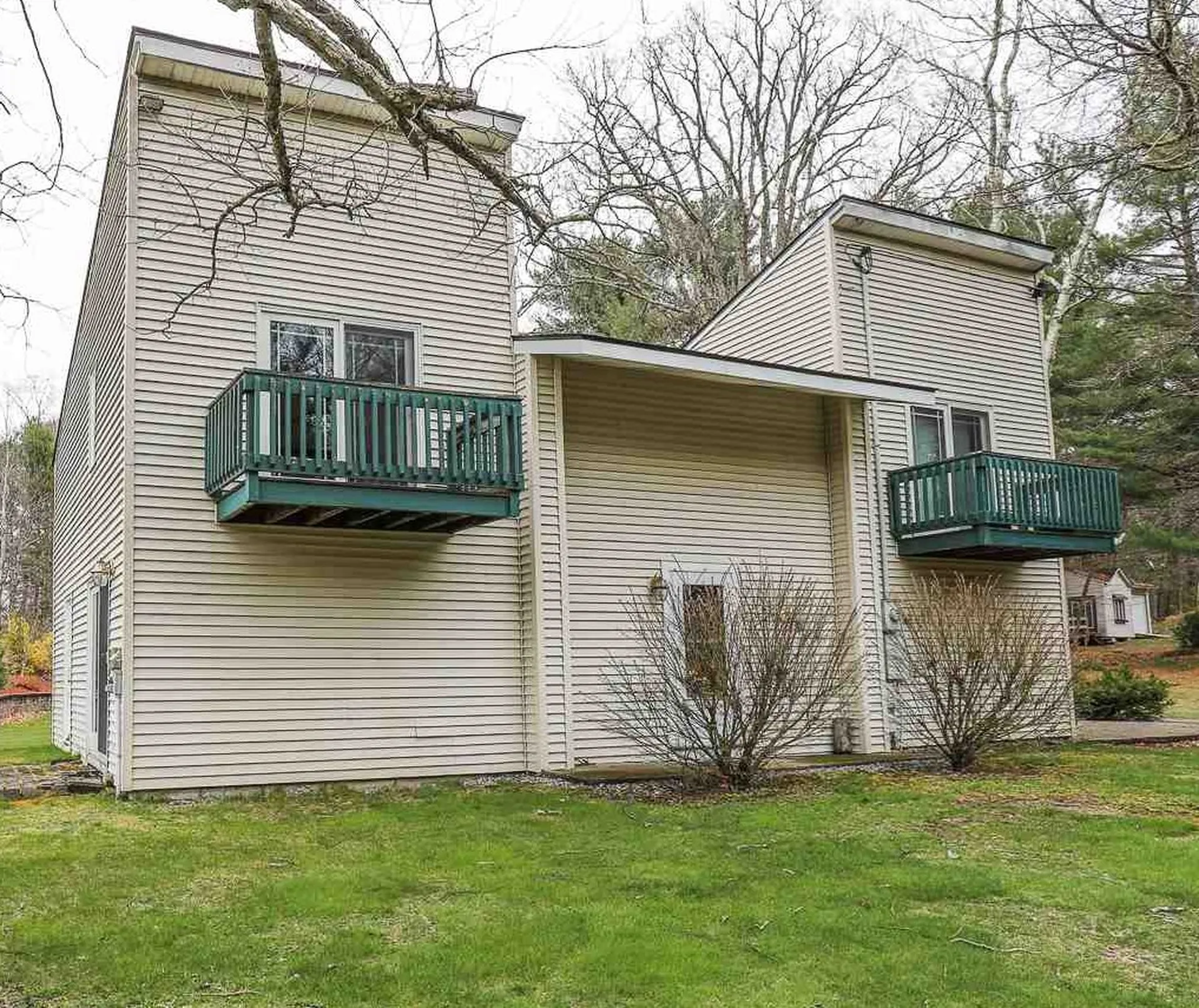 5 Jessica Lane Hudson NH 03051