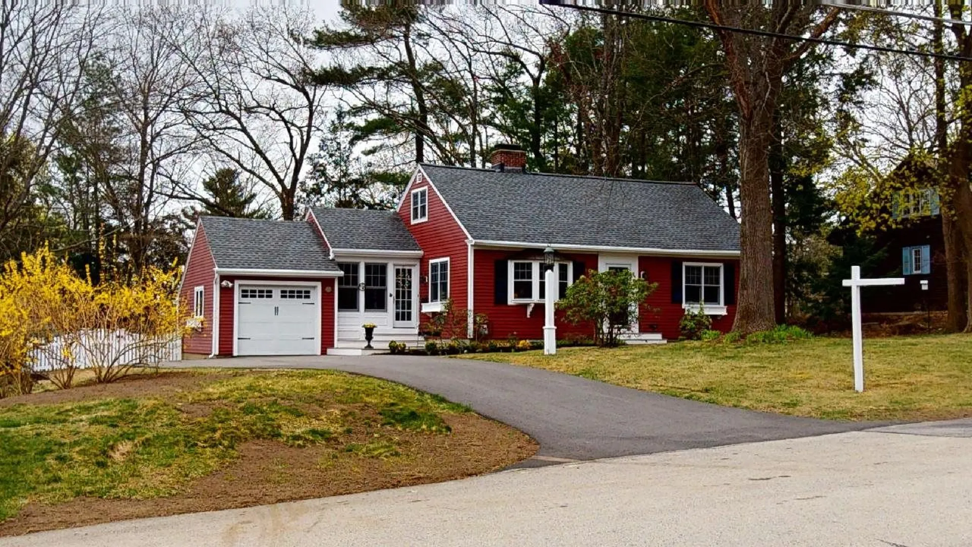 29 Wood Street Nashua NH 03064