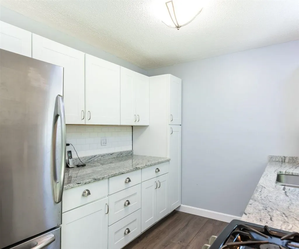 15 Bear Hill Road Newton NH 03858