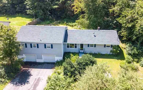 15 Bear Hill Road Newton NH 03858