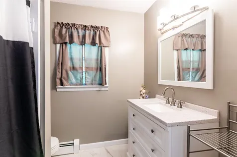 15 Bear Hill Road Newton NH 03858