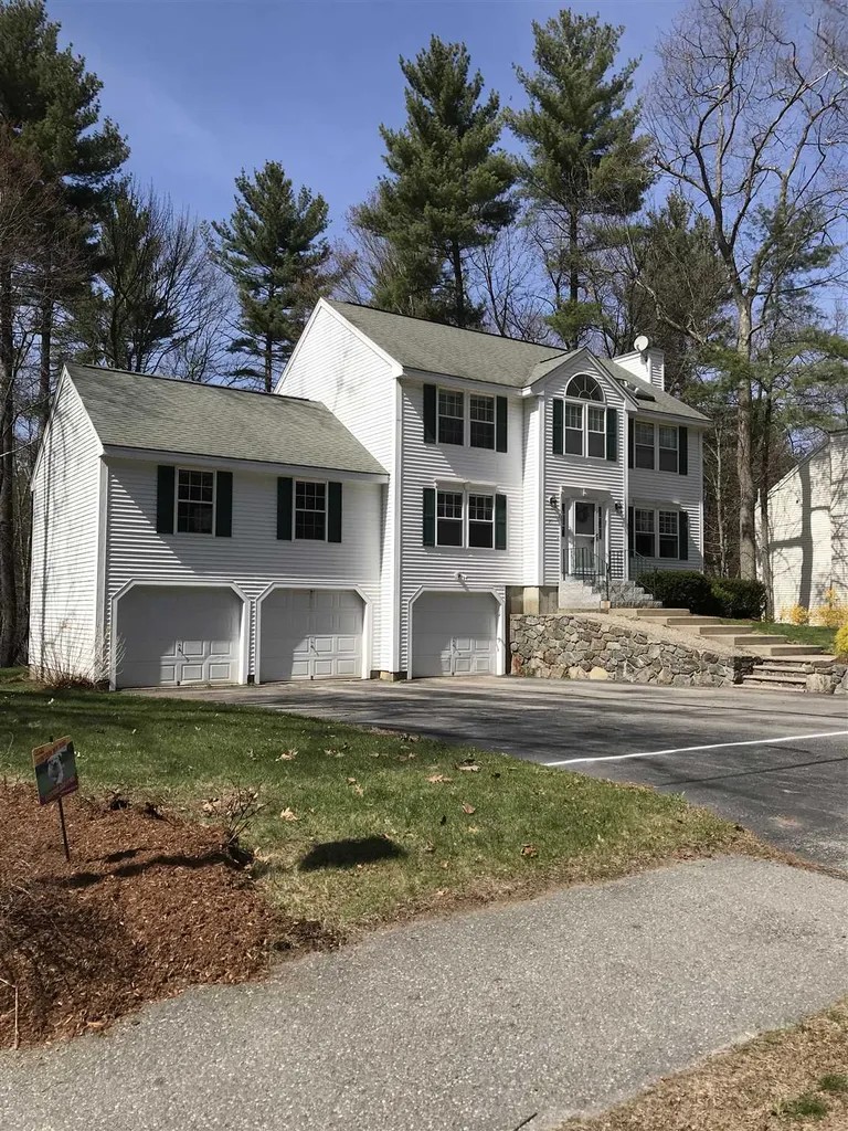 39 Cambridge Drive Merrimack NH 03054