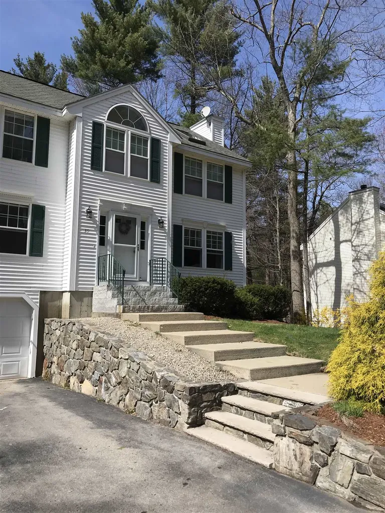 39 Cambridge Drive Merrimack NH 03054