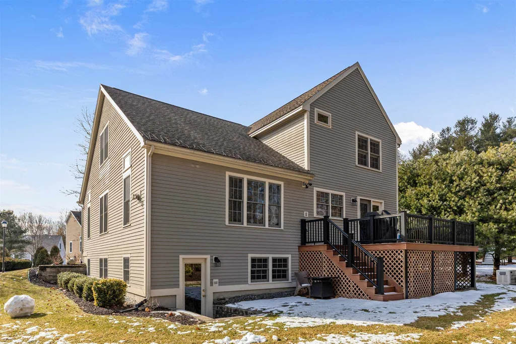 46 Exeter Farms Road Exeter NH 03833