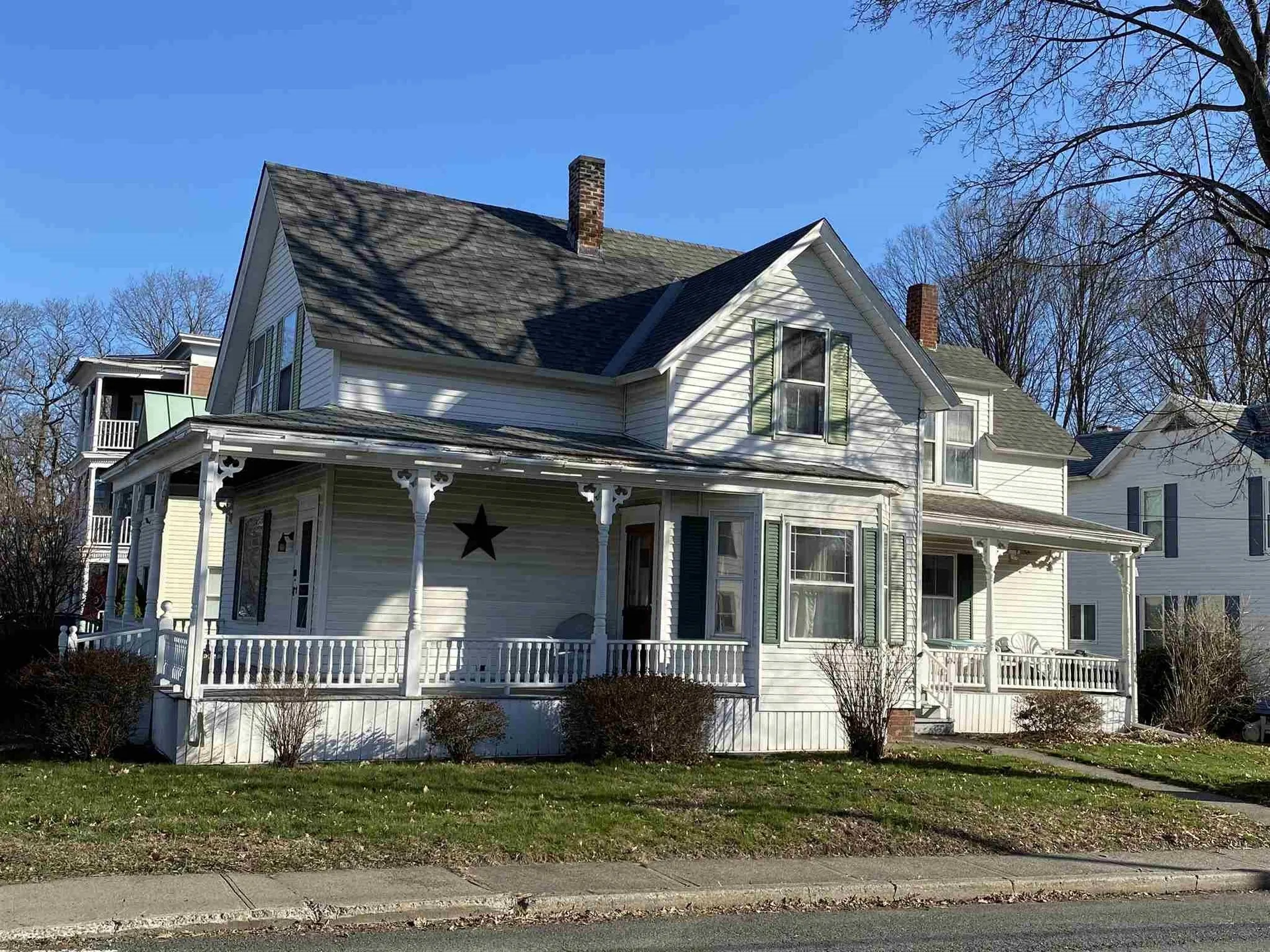 18 Central Street Brattleboro VT 05301