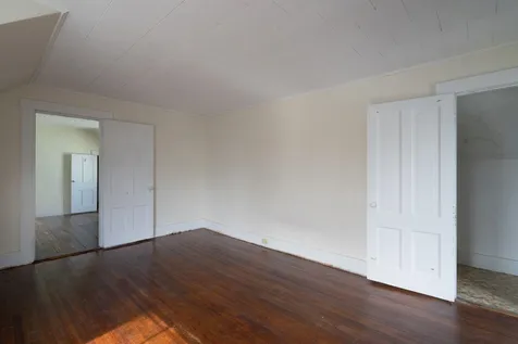 18 Central Street Brattleboro VT 05301