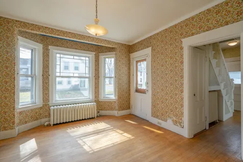 18 Central Street Brattleboro VT 05301