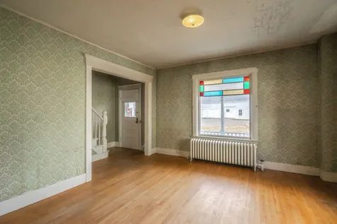 18 Central Street Brattleboro VT 05301
