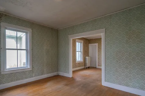 18 Central Street Brattleboro VT 05301