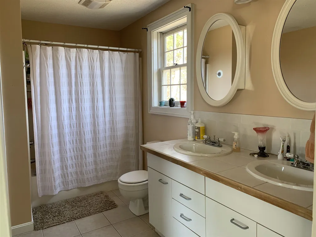 2 Beverly Lane Dover NH 03820