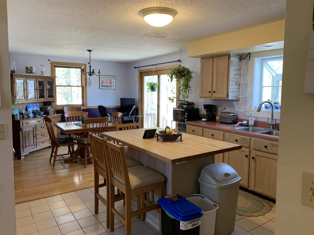 2 Beverly Lane Dover NH 03820