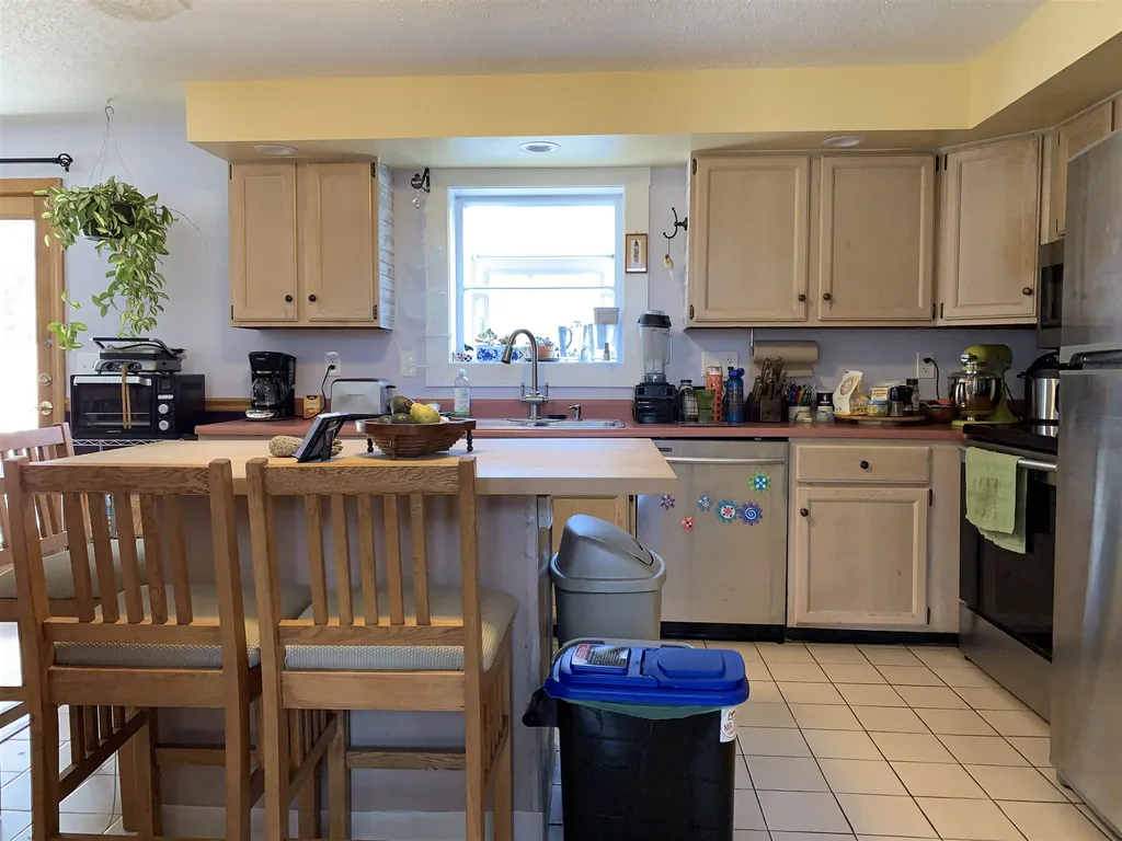 2 Beverly Lane Dover NH 03820