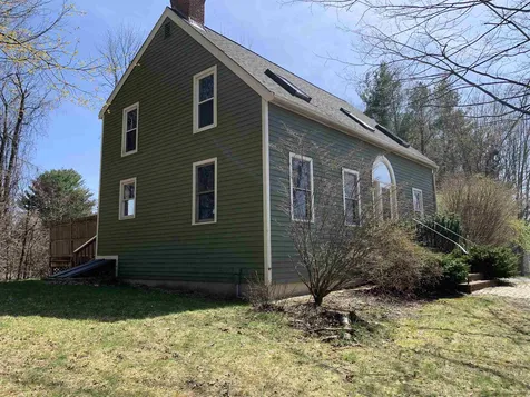2 Beverly Lane Dover NH 03820