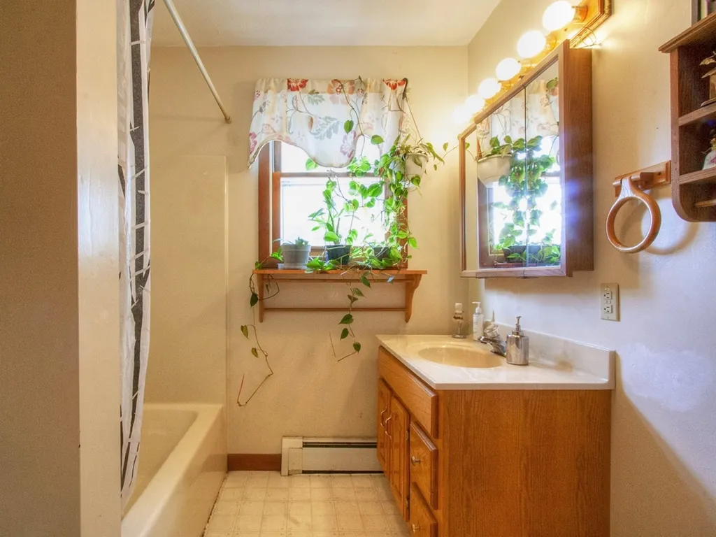 21 Middle Road Milton VT 05468