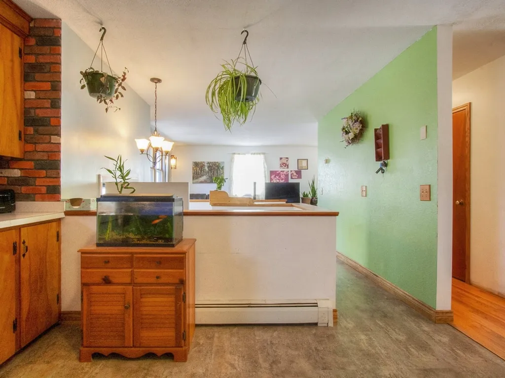 21 Middle Road Milton VT 05468