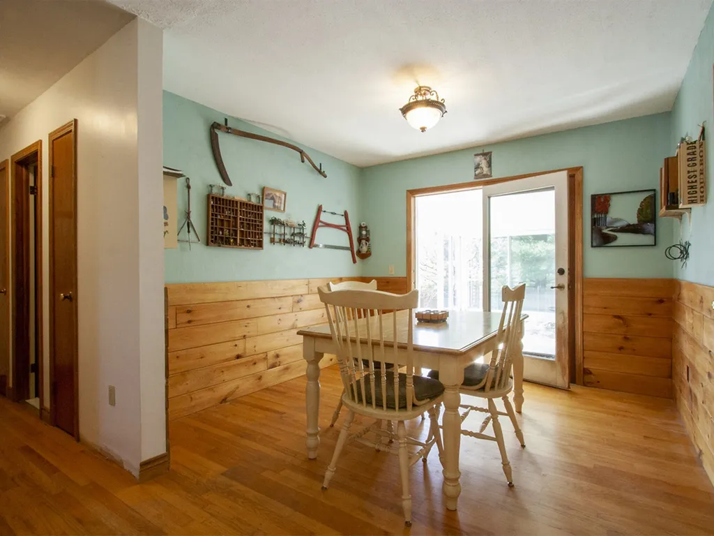 21 Middle Road Milton VT 05468